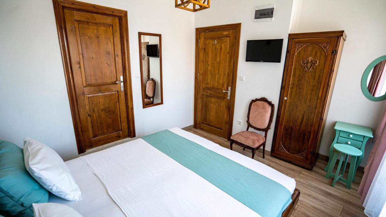 Ayisigi Hotel Ayvalik Exterior photo