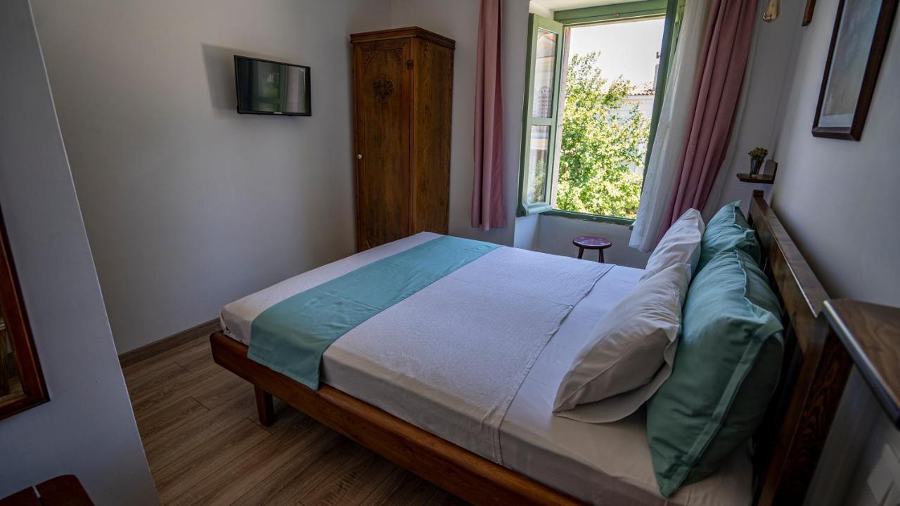 Ayisigi Hotel Ayvalik Exterior photo